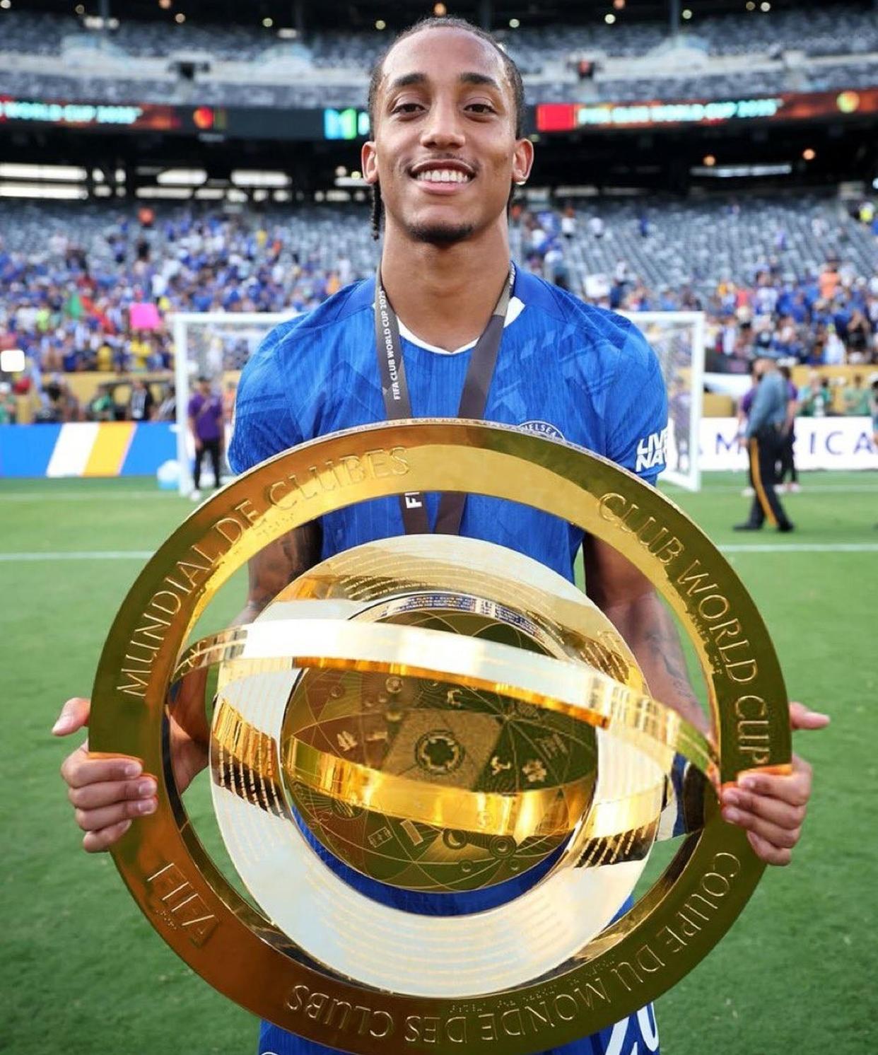 -俄克拉荷马雷霆迎欧冠关键赛，关键时刻外线爆发，态度坚定，球探报告显示潜力