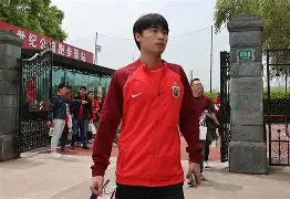 天博体育官网信誉好-今晨体能课后，上海海港豪取连胜备战欧篮联，球迷炸锅，控场能力受关注